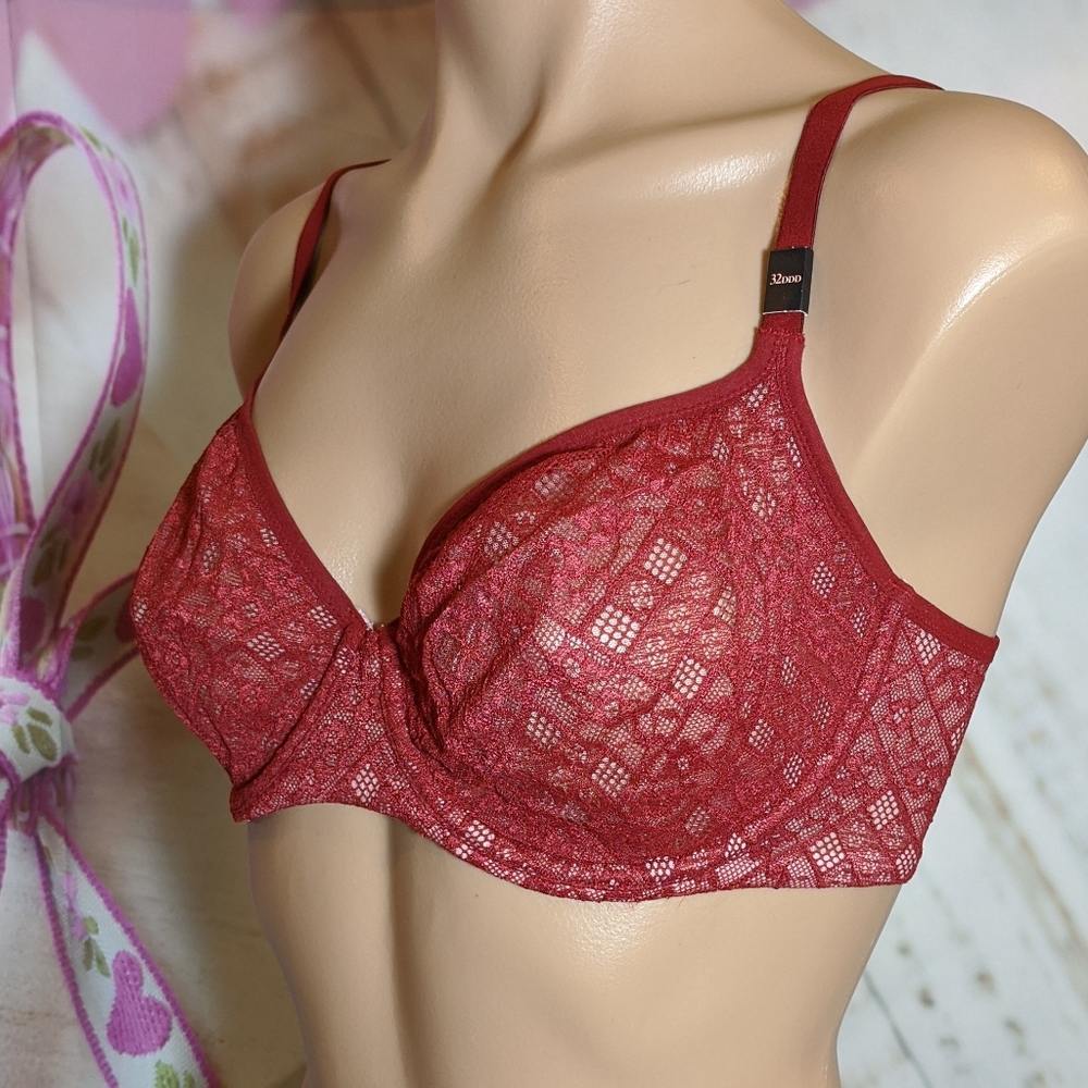 VS BBV Unlined Lace Bra Underwire NWT